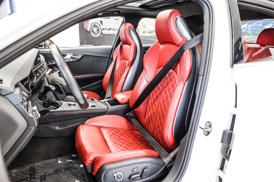 Used Audi S4 3.0 TFSI Prestige quattro AWD 2018 | 26 Motors Long Island. ELMONT, New York Used Audi S4 3.0 TFSI Prestige quattro AWD 2018 | 26 Motors Long Island. ELMONT, New York
