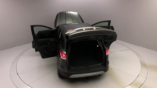 2016 Ford Escape 4WD 4dr SE, available for sale in Naugatuck, Connecticut | J&M Automotive Sls&Svc LLC. Naugatuck, Connecticut 2016 Ford Escape 4WD 4dr SE, available for sale in Naugatuck, Connecticut | J&M Automotive Sls&Svc LLC. Naugatuck, Connecticut
