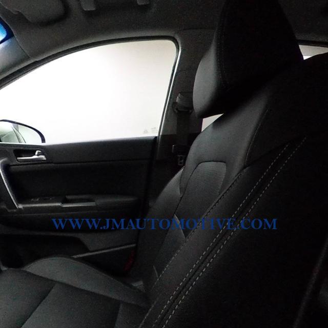 2017 Kia Sportage EX AWD, available for sale in Naugatuck, Connecticut | J&M Automotive Sls&Svc LLC. Naugatuck, Connecticut 2017 Kia Sportage EX AWD, available for sale in Naugatuck, Connecticut | J&M Automotive Sls&Svc LLC. Naugatuck, Connecticut
