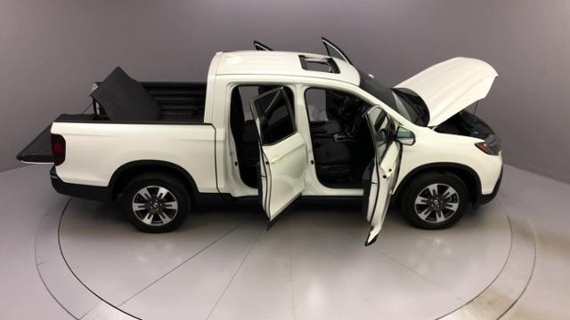 2019 Honda Ridgeline RTL AWD, available for sale in Naugatuck, Connecticut | J&M Automotive Sls&Svc LLC. Naugatuck, Connecticut 2019 Honda Ridgeline RTL AWD, available for sale in Naugatuck, Connecticut | J&M Automotive Sls&Svc LLC. Naugatuck, Connecticut