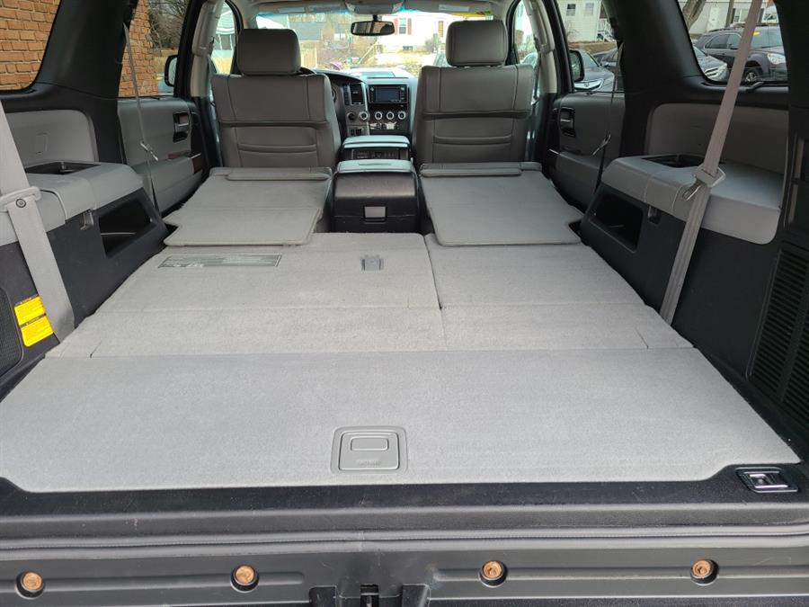 2015 Toyota Sequoia 4WD 5.7L FFV Platinum, available for sale in Waterbury, Connecticut | National Auto Brokers, Inc.. Waterbury, Connecticut 2015 Toyota Sequoia 4WD 5.7L FFV Platinum, available for sale in Waterbury, Connecticut | National Auto Brokers, Inc.. Waterbury, Connecticut