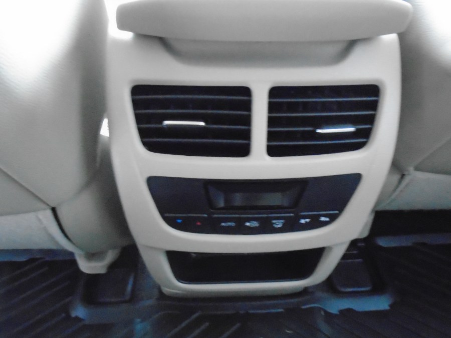 Used Acura MDX SH-AWD 4dr Tech Pkg 2015 | Jim Juliani Motors. Waterbury, Connecticut