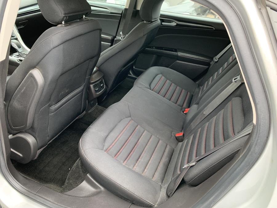 2016 Ford Fusion 4dr Sdn SE FWD, available for sale in Waterbury, Connecticut | Jim Juliani Motors. Waterbury, Connecticut 2016 Ford Fusion 4dr Sdn SE FWD, available for sale in Waterbury, Connecticut | Jim Juliani Motors. Waterbury, Connecticut