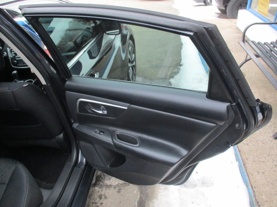 2017 Nissan Altima 2017.5 2.5 SV Sedan, available for sale in Meriden, Connecticut | Cos Central Auto. Meriden, Connecticut 2017 Nissan Altima 2017.5 2.5 SV Sedan, available for sale in Meriden, Connecticut | Cos Central Auto. Meriden, Connecticut