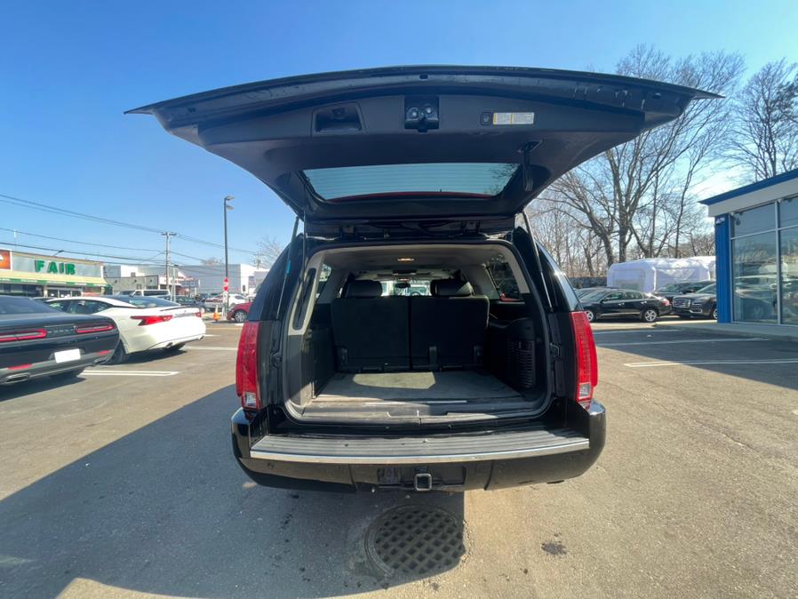 2007 Cadillac Escalade ESV AWD CLEAN CARFAX, 81K ORIGINAL MILES!, available for sale in Rosedale, New York | Sunrise Auto Sales. Rosedale, New York 2007 Cadillac Escalade ESV AWD CLEAN CARFAX, 81K ORIGINAL MILES!, available for sale in Rosedale, New York | Sunrise Auto Sales. Rosedale, New York