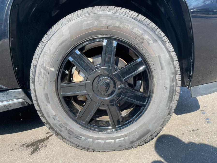 2007 Cadillac Escalade ESV AWD CLEAN CARFAX, 81K ORIGINAL MILES!, available for sale in Rosedale, New York | Sunrise Auto Sales. Rosedale, New York 2007 Cadillac Escalade ESV AWD CLEAN CARFAX, 81K ORIGINAL MILES!, available for sale in Rosedale, New York | Sunrise Auto Sales. Rosedale, New York
