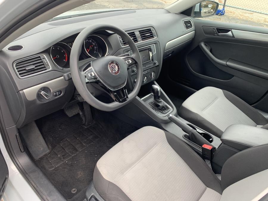 Used Volkswagen Jetta 1.4T S Auto 2017 | Dealertown Auto Wholesalers. Milford, Connecticut Used Volkswagen Jetta 1.4T S Auto 2017 | Dealertown Auto Wholesalers. Milford, Connecticut