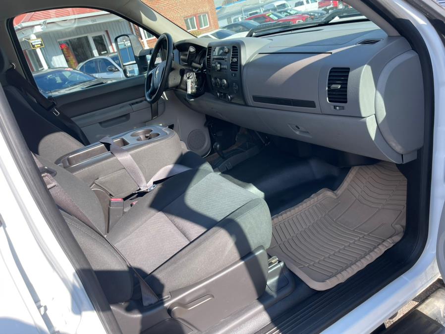 Used Chevrolet Silverado 3500HD 4WD Crew Cab 171.5" WB, 59.4" CA WT 2013 | Mike And Tony Auto Sales, Inc. South Windsor, Connecticut Used Chevrolet Silverado 3500HD 4WD Crew Cab 171.5" WB, 59.4" CA WT 2013 | Mike And Tony Auto Sales, Inc. South Windsor, Connecticut