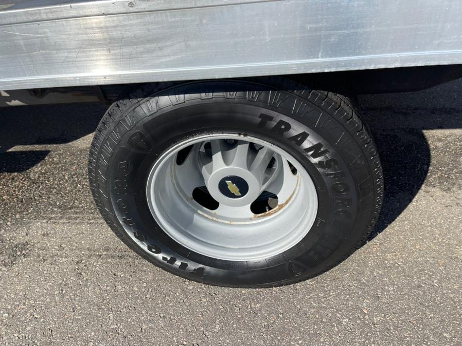 Used Chevrolet Silverado 3500HD 4WD Crew Cab 171.5" WB, 59.4" CA WT 2013 | Mike And Tony Auto Sales, Inc. South Windsor, Connecticut Used Chevrolet Silverado 3500HD 4WD Crew Cab 171.5" WB, 59.4" CA WT 2013 | Mike And Tony Auto Sales, Inc. South Windsor, Connecticut