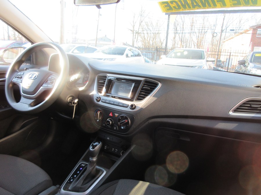 2020 Hyundai Accent SE Sedan IVT, available for sale in Linden, New Jersey | Route 27 Auto Mall. Linden, New Jersey 2020 Hyundai Accent SE Sedan IVT, available for sale in Linden, New Jersey | Route 27 Auto Mall. Linden, New Jersey