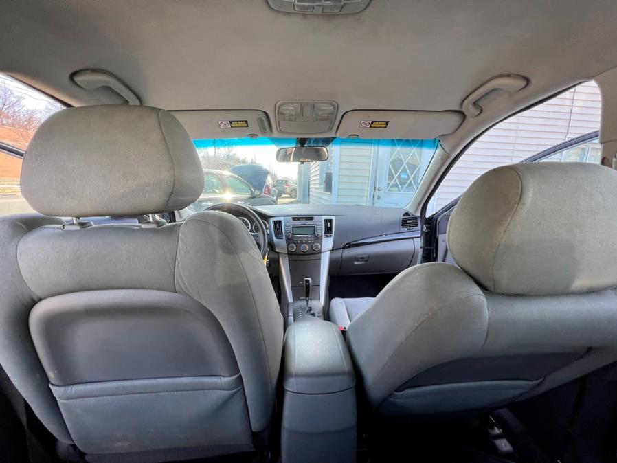 2009 Hyundai Sonata 4dr Sdn I4 Auto GLS, available for sale in Wallingford, Connecticut | Wallingford Auto Center LLC. Wallingford, Connecticut 2009 Hyundai Sonata 4dr Sdn I4 Auto GLS, available for sale in Wallingford, Connecticut | Wallingford Auto Center LLC. Wallingford, Connecticut