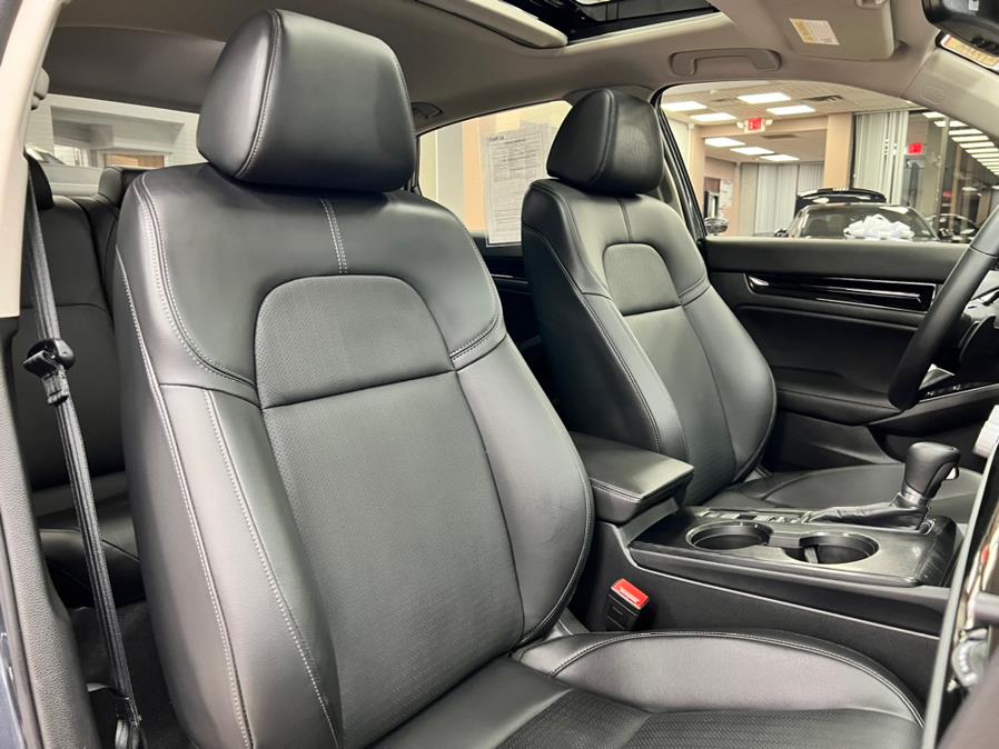 Used Honda Civic Sedan Touring CVT 2022 | Power Motors East. Massapequa Park, New York Used Honda Civic Sedan Touring CVT 2022 | Power Motors East. Massapequa Park, New York
