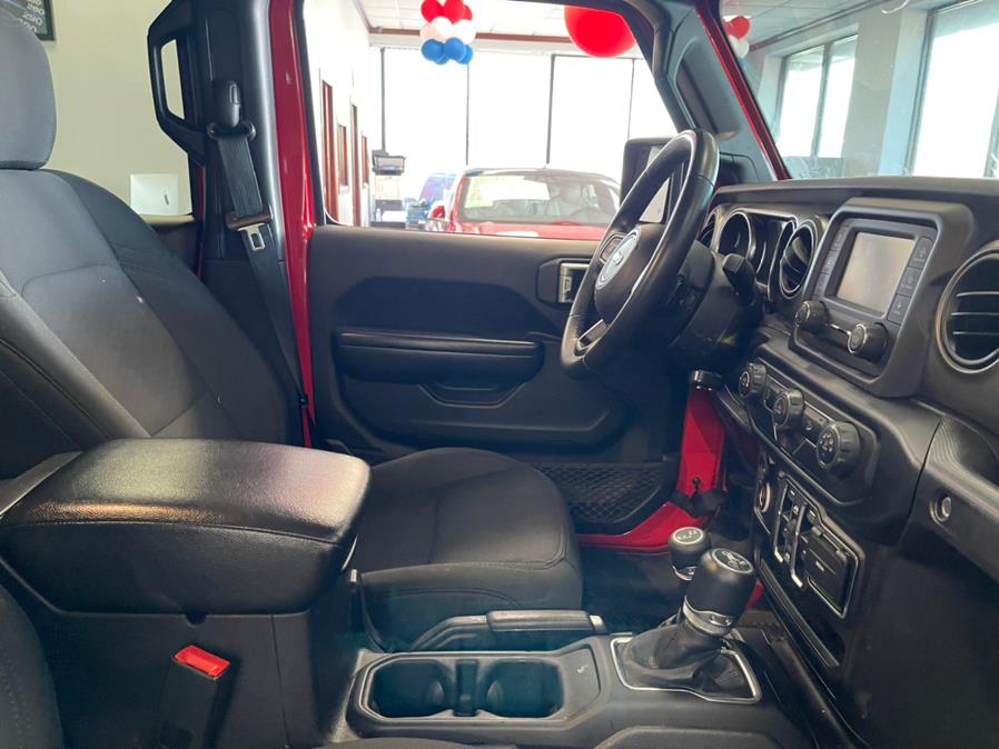 2019 Jeep Wrangler Unlimited Sport S 4x4, available for sale in Inwood, New York | 5 Towns Drive. Inwood, New York 2019 Jeep Wrangler Unlimited Sport S 4x4, available for sale in Inwood, New York | 5 Towns Drive. Inwood, New York