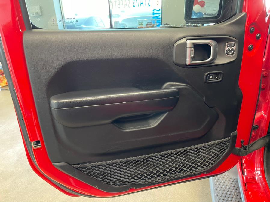 2019 Jeep Wrangler Unlimited Sport S 4x4, available for sale in Inwood, New York | 5 Towns Drive. Inwood, New York 2019 Jeep Wrangler Unlimited Sport S 4x4, available for sale in Inwood, New York | 5 Towns Drive. Inwood, New York