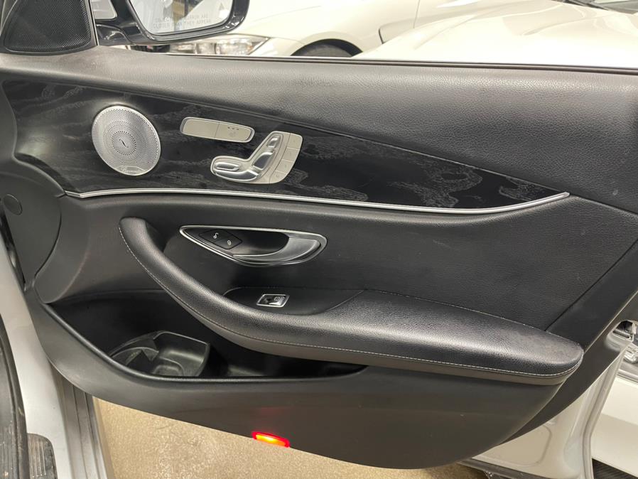 Used Mercedes-Benz E-Class E 300 RWD Sedan 2018 | 5 Towns Drive. Inwood, New York Used Mercedes-Benz E-Class E 300 RWD Sedan 2018 | 5 Towns Drive. Inwood, New York