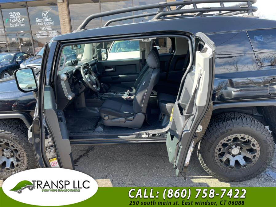 Used Toyota FJ Cruiser 4WD 4dr Auto (Natl) 2008 | Trans P LLC. East Windsor, Connecticut Used Toyota FJ Cruiser 4WD 4dr Auto (Natl) 2008 | Trans P LLC. East Windsor, Connecticut