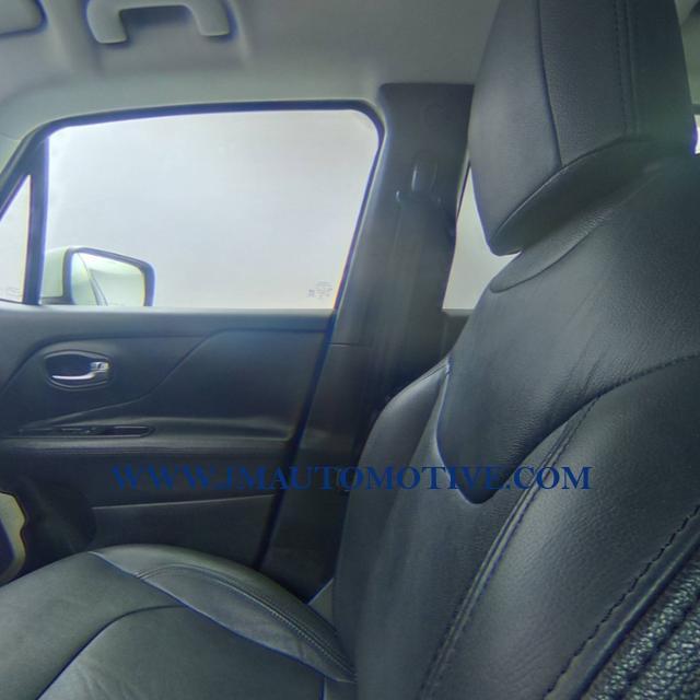 2015 Jeep Renegade 4WD 4dr Latitude, available for sale in Naugatuck, Connecticut | J&M Automotive Sls&Svc LLC. Naugatuck, Connecticut 2015 Jeep Renegade 4WD 4dr Latitude, available for sale in Naugatuck, Connecticut | J&M Automotive Sls&Svc LLC. Naugatuck, Connecticut
