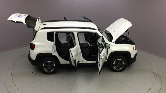 2015 Jeep Renegade 4WD 4dr Latitude, available for sale in Naugatuck, Connecticut | J&M Automotive Sls&Svc LLC. Naugatuck, Connecticut 2015 Jeep Renegade 4WD 4dr Latitude, available for sale in Naugatuck, Connecticut | J&M Automotive Sls&Svc LLC. Naugatuck, Connecticut
