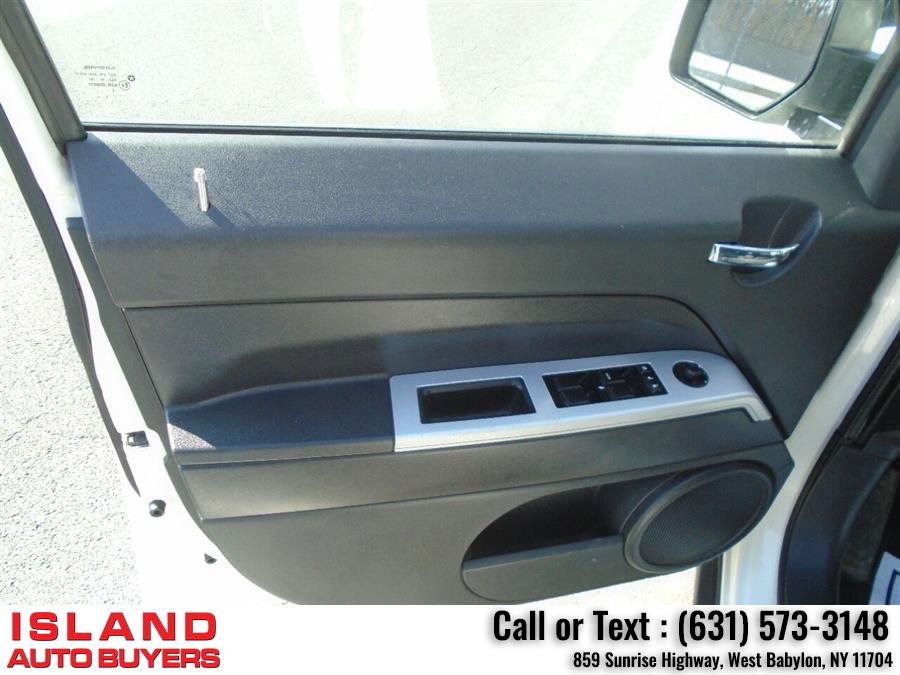 2008 Jeep Patriot Sport 4x4 4dr SUV w/CJ1 Side Airbag Package, available for sale in West Babylon, New York | Island Auto Buyers. West Babylon, New York 2008 Jeep Patriot Sport 4x4 4dr SUV w/CJ1 Side Airbag Package, available for sale in West Babylon, New York | Island Auto Buyers. West Babylon, New York