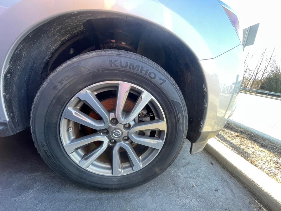 2015 Nissan Pathfinder S. CLEAN CARFAX!!!, available for sale in Rosedale, New York | Sunrise Auto Sales. Rosedale, New York 2015 Nissan Pathfinder S. CLEAN CARFAX!!!, available for sale in Rosedale, New York | Sunrise Auto Sales. Rosedale, New York