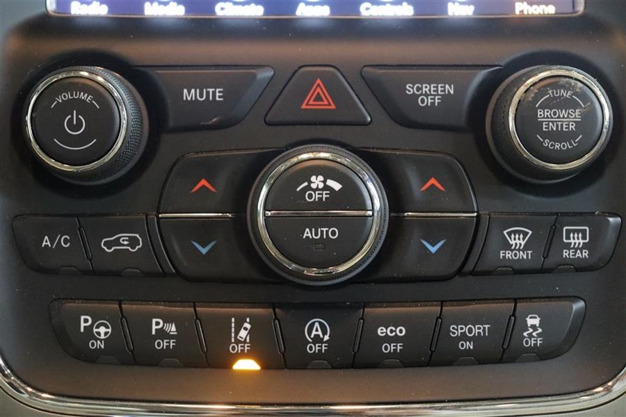 2018 Jeep Grand Cherokee LIMITED, available for sale in Paterson, New Jersey | Fast Track Motors. Paterson, New Jersey 2018 Jeep Grand Cherokee LIMITED, available for sale in Paterson, New Jersey | Fast Track Motors. Paterson, New Jersey