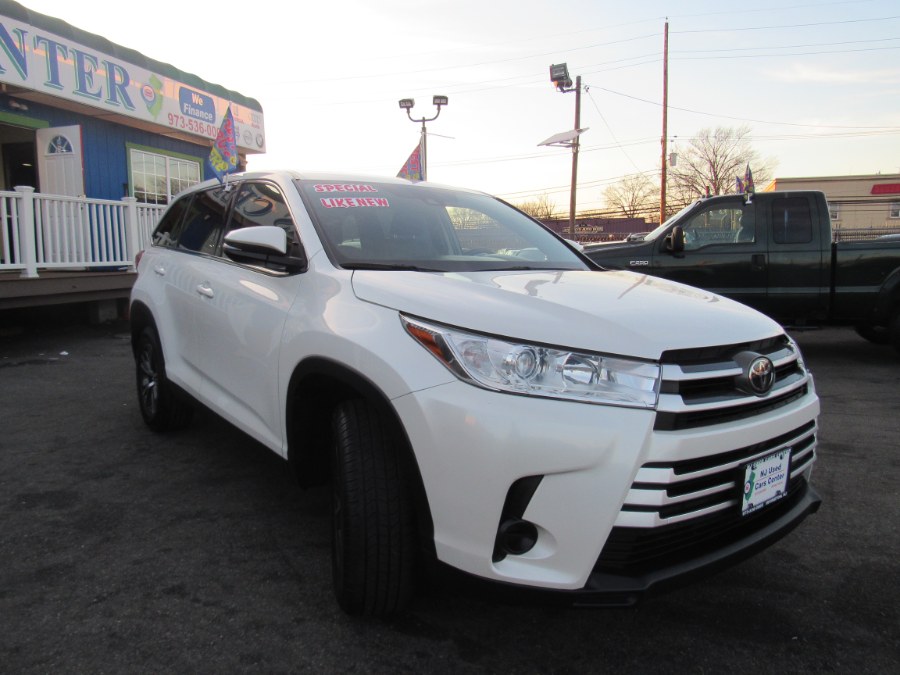 2019 Toyota Highlander LE V6 FWD (Natl), available for sale in Irvington, New Jersey | NJ Used Cars Center. Irvington, New Jersey 2019 Toyota Highlander LE V6 FWD (Natl), available for sale in Irvington, New Jersey | NJ Used Cars Center. Irvington, New Jersey