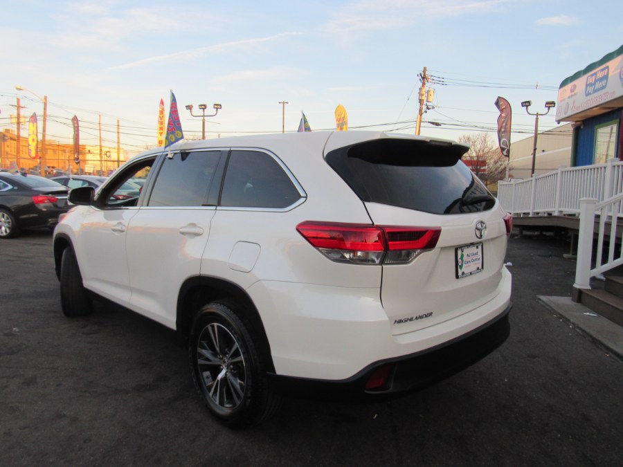 2019 Toyota Highlander LE V6 FWD (Natl), available for sale in Irvington, New Jersey | NJ Used Cars Center. Irvington, New Jersey 2019 Toyota Highlander LE V6 FWD (Natl), available for sale in Irvington, New Jersey | NJ Used Cars Center. Irvington, New Jersey