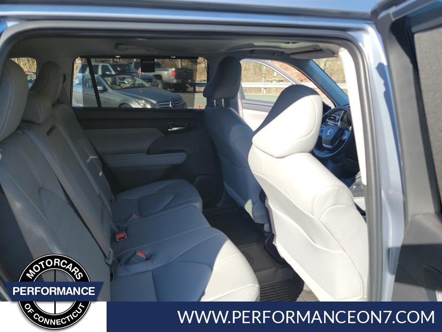 2022 Toyota Highlander Hybrid XLE AWD (Natl), available for sale in Wilton, Connecticut | Performance Motor Cars Of Connecticut LLC. Wilton, Connecticut 2022 Toyota Highlander Hybrid XLE AWD (Natl), available for sale in Wilton, Connecticut | Performance Motor Cars Of Connecticut LLC. Wilton, Connecticut
