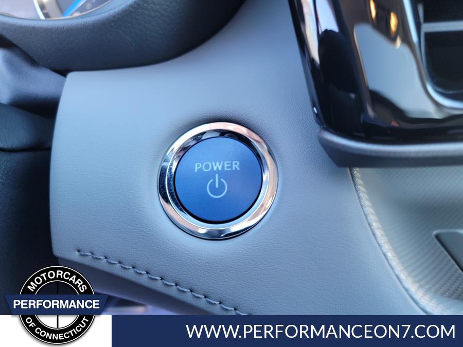2022 Toyota Highlander Hybrid XLE AWD (Natl), available for sale in Wilton, Connecticut | Performance Motor Cars Of Connecticut LLC. Wilton, Connecticut 2022 Toyota Highlander Hybrid XLE AWD (Natl), available for sale in Wilton, Connecticut | Performance Motor Cars Of Connecticut LLC. Wilton, Connecticut