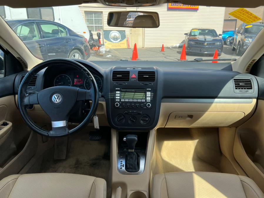 2009 Volkswagen Jetta Sedan 4dr Auto SEL, available for sale in South Windsor , Connecticut | Ful-line Auto LLC. South Windsor , Connecticut 2009 Volkswagen Jetta Sedan 4dr Auto SEL, available for sale in South Windsor , Connecticut | Ful-line Auto LLC. South Windsor , Connecticut