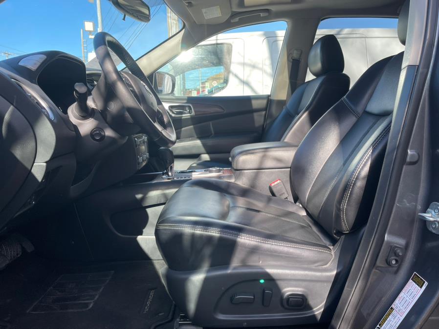 2020 Nissan Pathfinder 4x4 Platinum, available for sale in Elmont, New York | Sunrise of Elmont. Elmont, New York 2020 Nissan Pathfinder 4x4 Platinum, available for sale in Elmont, New York | Sunrise of Elmont. Elmont, New York