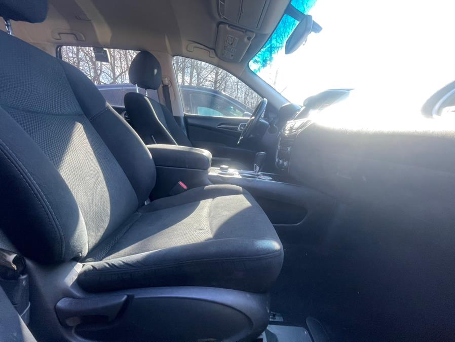2015 Nissan Pathfinder SV, available for sale in Elmont, New York | Sunrise of Elmont. Elmont, New York 2015 Nissan Pathfinder SV, available for sale in Elmont, New York | Sunrise of Elmont. Elmont, New York