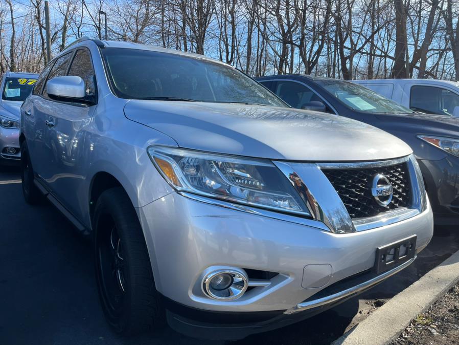 2015 Nissan Pathfinder SV, available for sale in Elmont, New York | Sunrise of Elmont. Elmont, New York 2015 Nissan Pathfinder SV, available for sale in Elmont, New York | Sunrise of Elmont. Elmont, New York