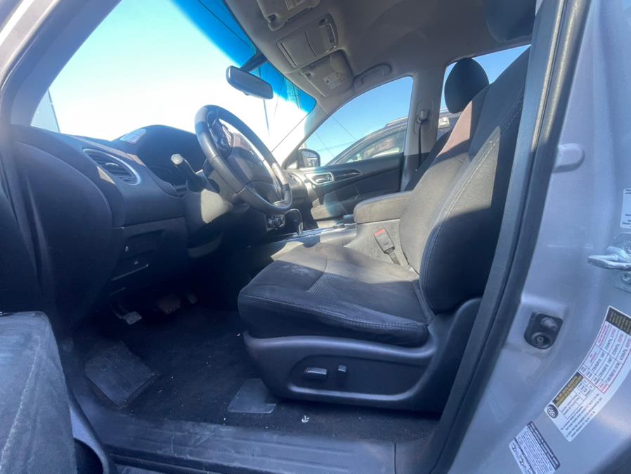 2015 Nissan Pathfinder SV, available for sale in Elmont, New York | Sunrise of Elmont. Elmont, New York 2015 Nissan Pathfinder SV, available for sale in Elmont, New York | Sunrise of Elmont. Elmont, New York