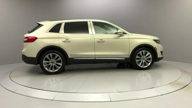 2016 Lincoln Mkx AWD 4dr Reserve, available for sale in Naugatuck, Connecticut | J&M Automotive Sls&Svc LLC. Naugatuck, Connecticut 2016 Lincoln Mkx AWD 4dr Reserve, available for sale in Naugatuck, Connecticut | J&M Automotive Sls&Svc LLC. Naugatuck, Connecticut