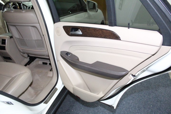 Used Mercedes-Benz M-Class 4MATIC 4dr ML 350 2012 | New England Auto Sales LLC. Plainville, Connecticut Used Mercedes-Benz M-Class 4MATIC 4dr ML 350 2012 | New England Auto Sales LLC. Plainville, Connecticut