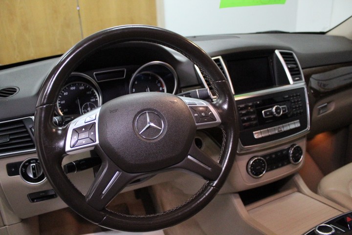 Used Mercedes-Benz M-Class 4MATIC 4dr ML 350 2012 | New England Auto Sales LLC. Plainville, Connecticut Used Mercedes-Benz M-Class 4MATIC 4dr ML 350 2012 | New England Auto Sales LLC. Plainville, Connecticut