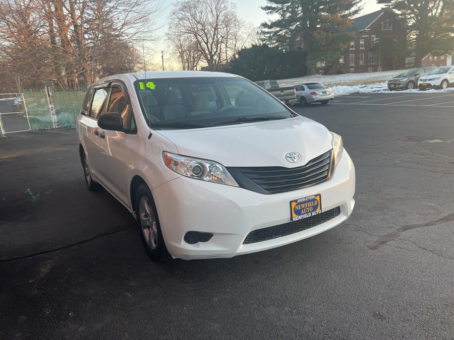 Used Toyota Sienna 5dr 7-Pass Van V6 L FWD 2014 | Newfield Auto Sales. Middletown, Connecticut Used Toyota Sienna 5dr 7-Pass Van V6 L FWD 2014 | Newfield Auto Sales. Middletown, Connecticut