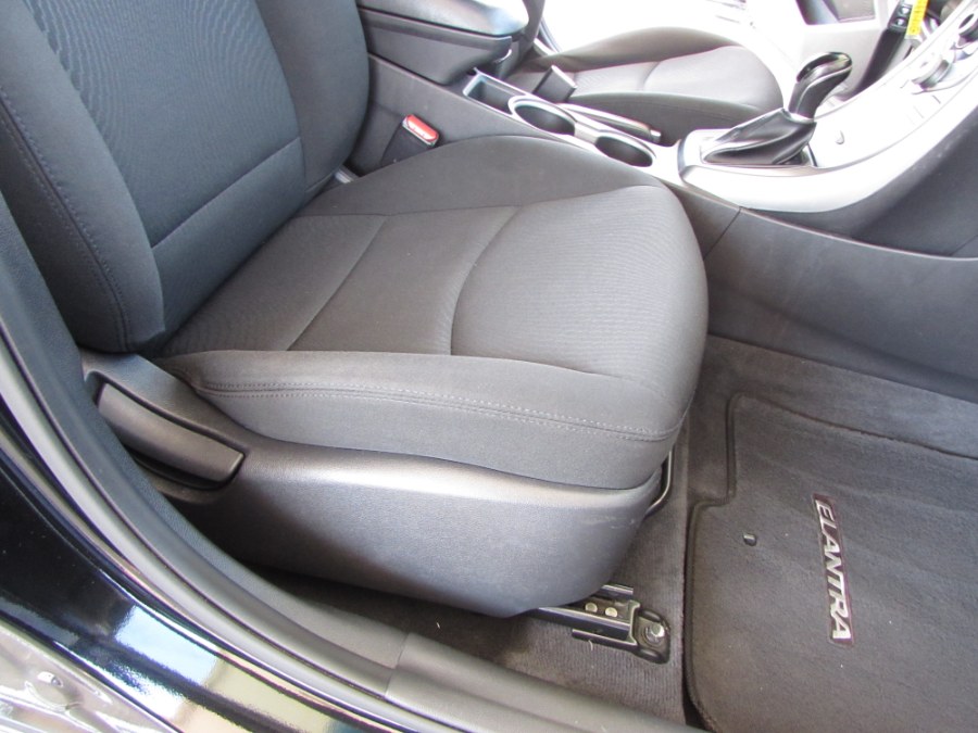 2015 Hyundai Elantra 4dr Sdn Auto SE (Ulsan Plant), available for sale in Orlando, Florida | VIP Auto Enterprise, Inc. Orlando, Florida 2015 Hyundai Elantra 4dr Sdn Auto SE (Ulsan Plant), available for sale in Orlando, Florida | VIP Auto Enterprise, Inc. Orlando, Florida