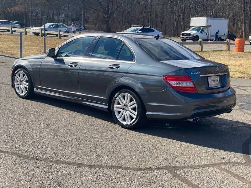 2009 Mercedes-Benz C-Class 4dr Sdn 3.0L Luxury 4MATIC, available for sale in Plainville, Connecticut | Choice Group LLC Choice Motor Car. Plainville, Connecticut