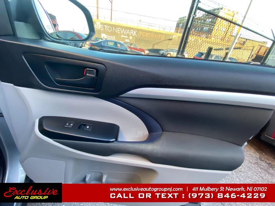 2019 Toyota Highlander LE Plus V6 AWD (Natl), available for sale in Newark, New Jersey | Exclusive Auto Group. Newark, New Jersey 2019 Toyota Highlander LE Plus V6 AWD (Natl), available for sale in Newark, New Jersey | Exclusive Auto Group. Newark, New Jersey