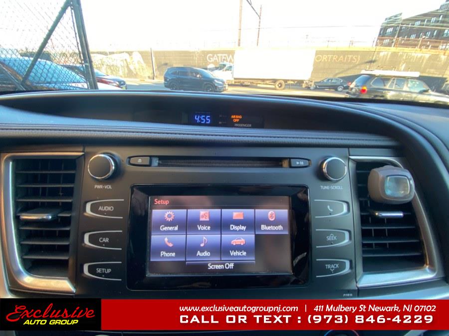 2019 Toyota Highlander LE Plus V6 AWD (Natl), available for sale in Newark, New Jersey | Exclusive Auto Group. Newark, New Jersey 2019 Toyota Highlander LE Plus V6 AWD (Natl), available for sale in Newark, New Jersey | Exclusive Auto Group. Newark, New Jersey