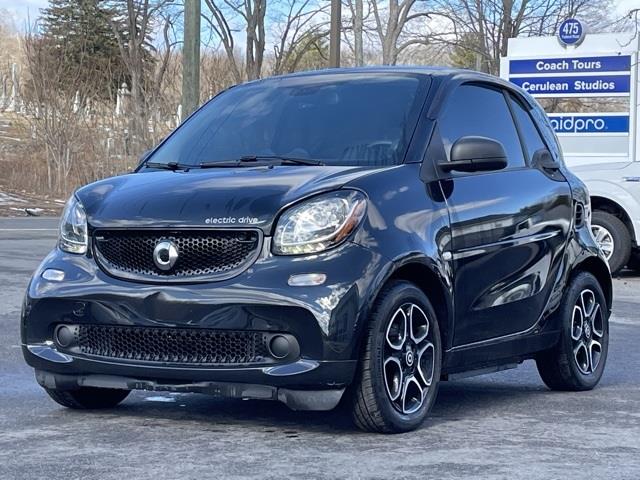 Used Smart Fortwo Electric Drive pure 2018 | Blasius of Danbury. Danbury, Connecticut Used Smart Fortwo Electric Drive pure 2018 | Blasius of Danbury. Danbury, Connecticut