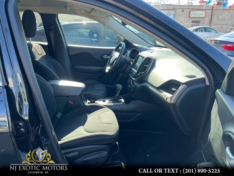 2015 Jeep Cherokee FWD 4dr Latitude, available for sale in Elizabeth, New Jersey | NJ Exotic Motors. Elizabeth, New Jersey 2015 Jeep Cherokee FWD 4dr Latitude, available for sale in Elizabeth, New Jersey | NJ Exotic Motors. Elizabeth, New Jersey
