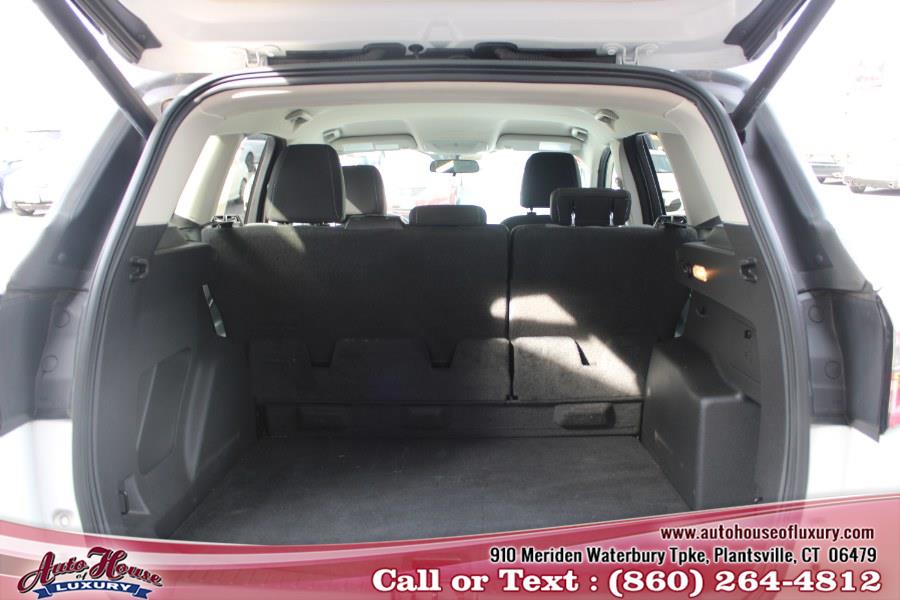 2017 Ford Escape SE 4WD, available for sale in Plantsville, Connecticut | Auto House of Luxury. Plantsville, Connecticut 2017 Ford Escape SE 4WD, available for sale in Plantsville, Connecticut | Auto House of Luxury. Plantsville, Connecticut