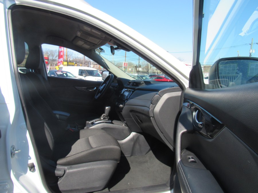 2020 Nissan Rogue AWD SV, available for sale in Irvington, New Jersey | NJ Used Cars Center. Irvington, New Jersey 2020 Nissan Rogue AWD SV, available for sale in Irvington, New Jersey | NJ Used Cars Center. Irvington, New Jersey