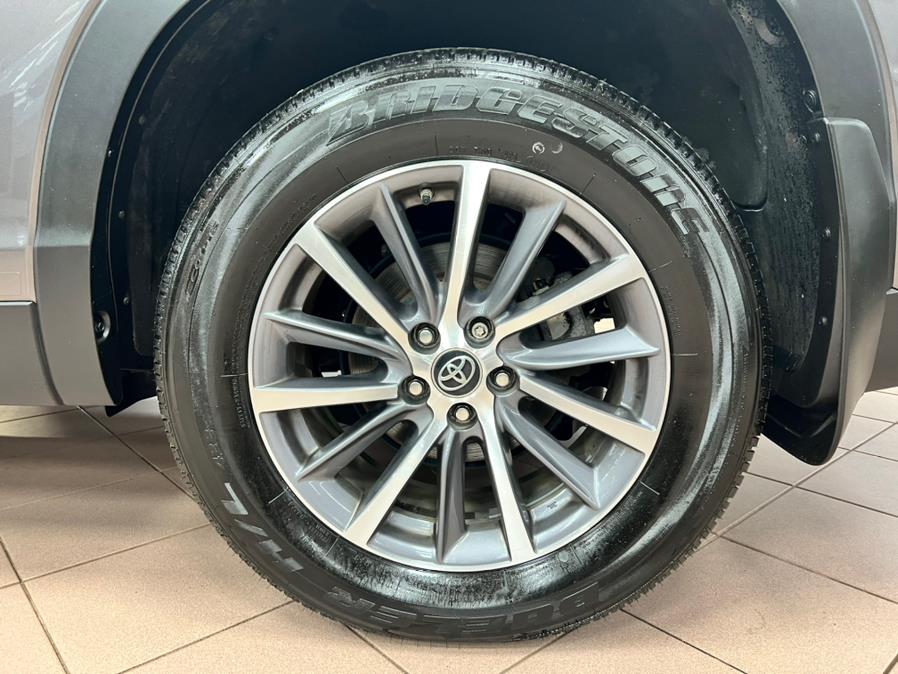 Used Toyota Highlander XLE V6 AWD (Natl) 2019 | Power Motors East. Massapequa Park, New York Used Toyota Highlander XLE V6 AWD (Natl) 2019 | Power Motors East. Massapequa Park, New York