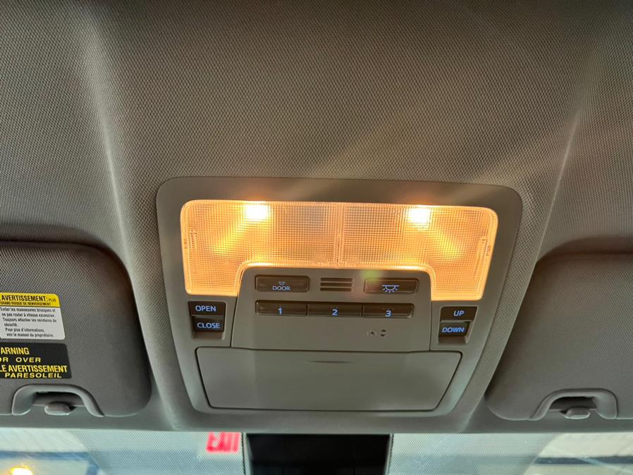 Used Toyota Highlander XLE V6 AWD (Natl) 2019 | Power Motors East. Massapequa Park, New York Used Toyota Highlander XLE V6 AWD (Natl) 2019 | Power Motors East. Massapequa Park, New York