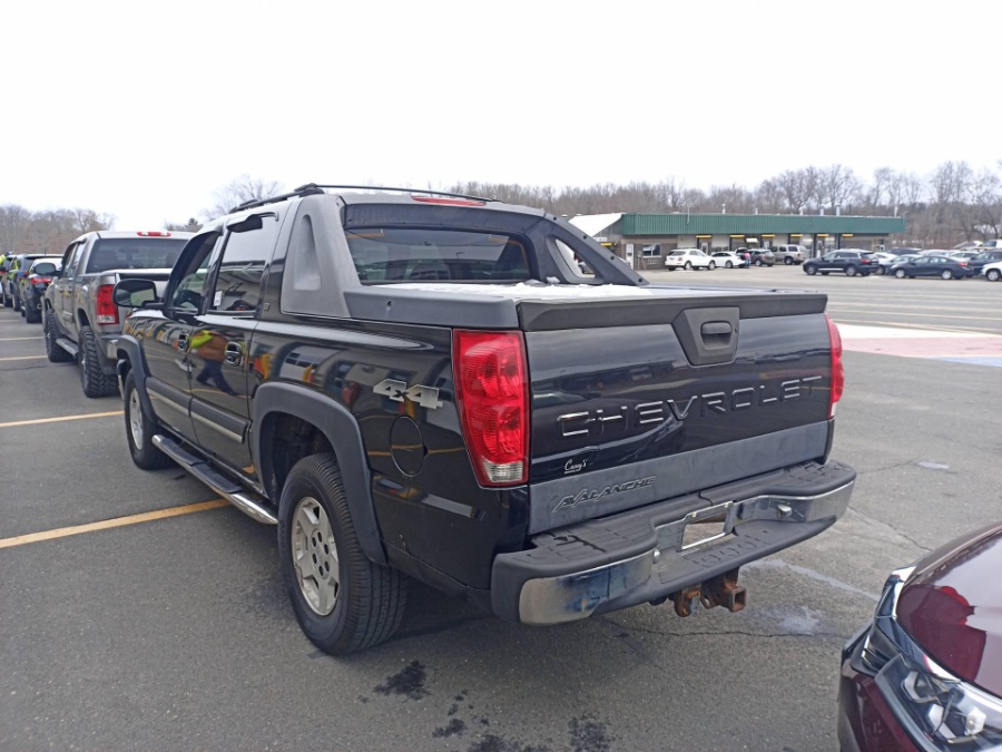 Used Chevrolet Avalanche 1500 5dr Crew Cab 130" WB 4WD LS 2005 | Rubber Bros Auto World. Brooklyn, New York Used Chevrolet Avalanche 1500 5dr Crew Cab 130" WB 4WD LS 2005 | Rubber Bros Auto World. Brooklyn, New York