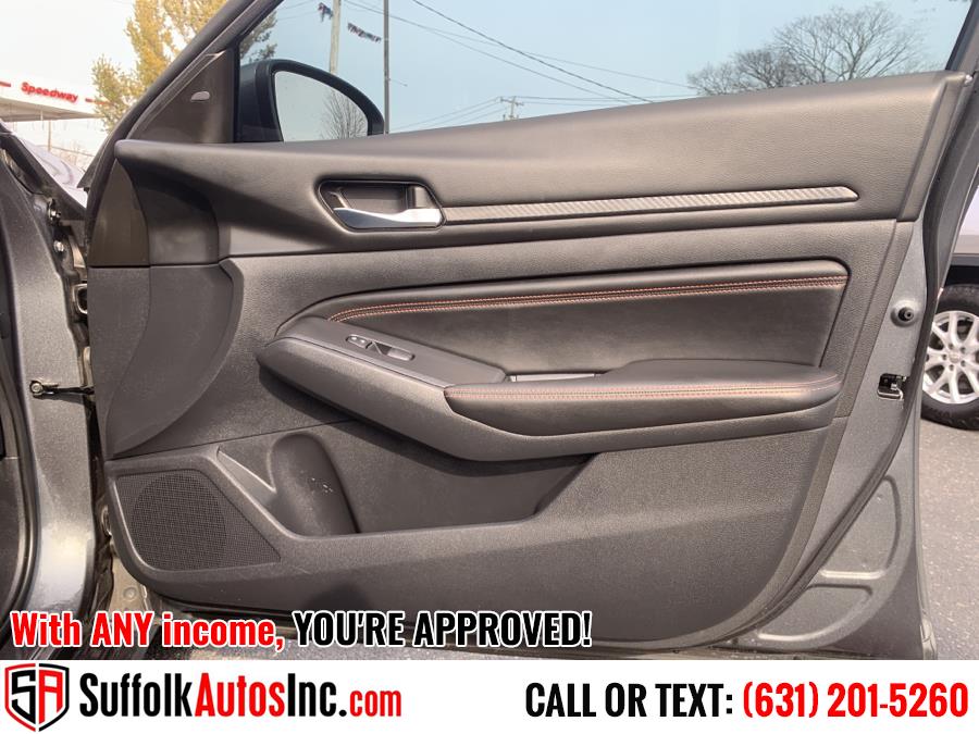 Used Nissan Altima 2.5 SR Sedan 2020 | Suffolk Autos Inc. Medford, New York Used Nissan Altima 2.5 SR Sedan 2020 | Suffolk Autos Inc. Medford, New York